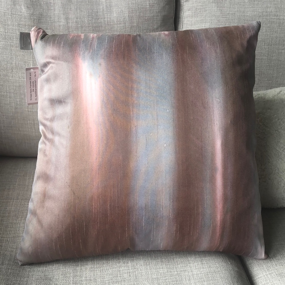 NWT. Silk hand painted Pillow/cushion Cover. 18x18.